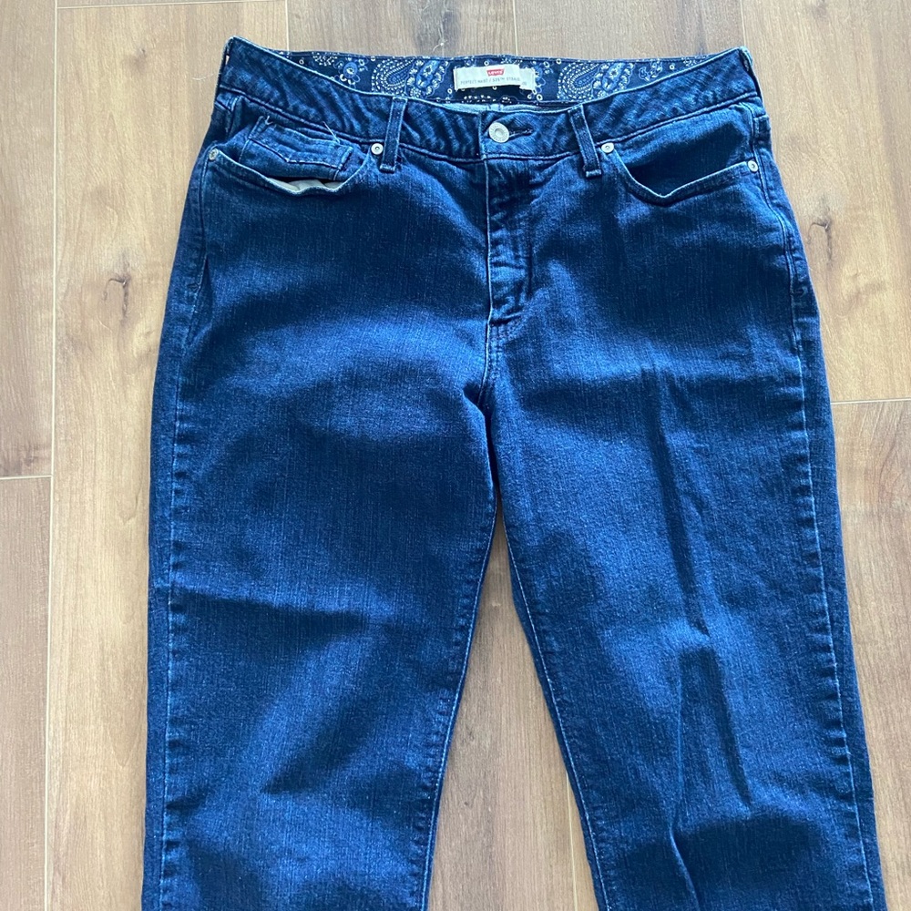 Levi’s 525 Perfect Waist Straight Leg 14M Stretchy Waistband